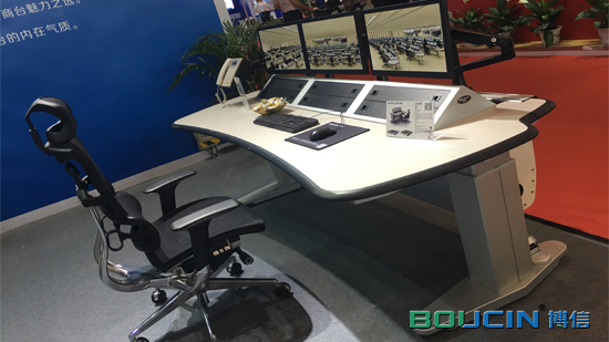 操作臺的的內部構成是什么？